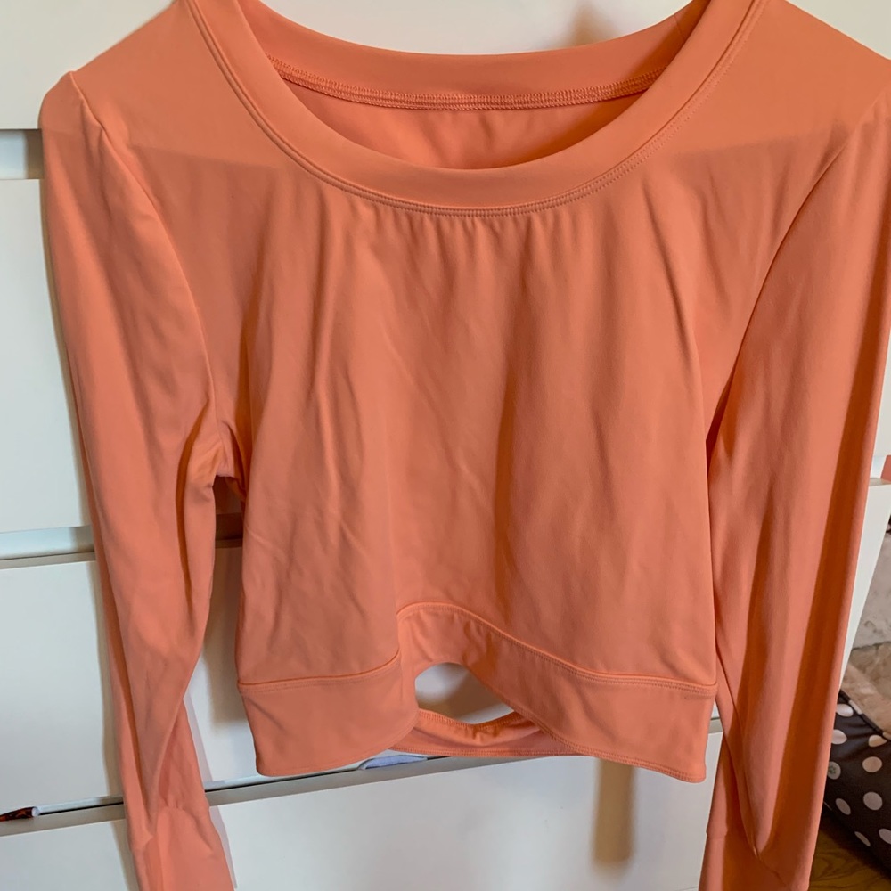 Lorna Jane cropped long sleeve